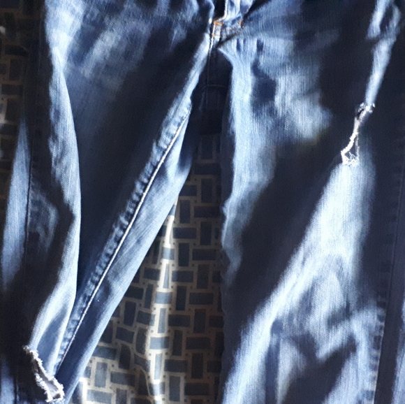 low rise blue jeans - Picture 2 of 2